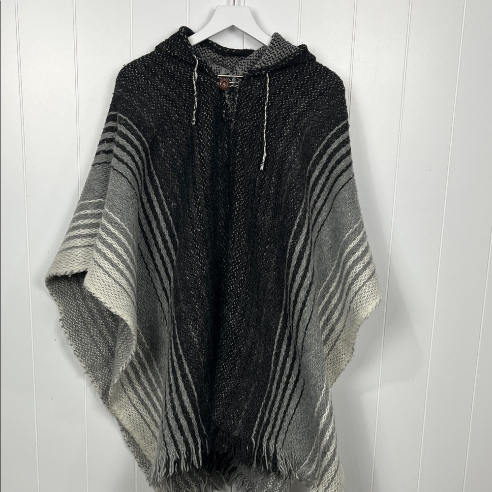 Poncho Womens Black Gray Pullover Fringe Hem Open Sides 1 Button Close Hoodie